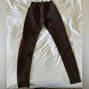 Alo Yoga Espresso Moto leggings NWOT